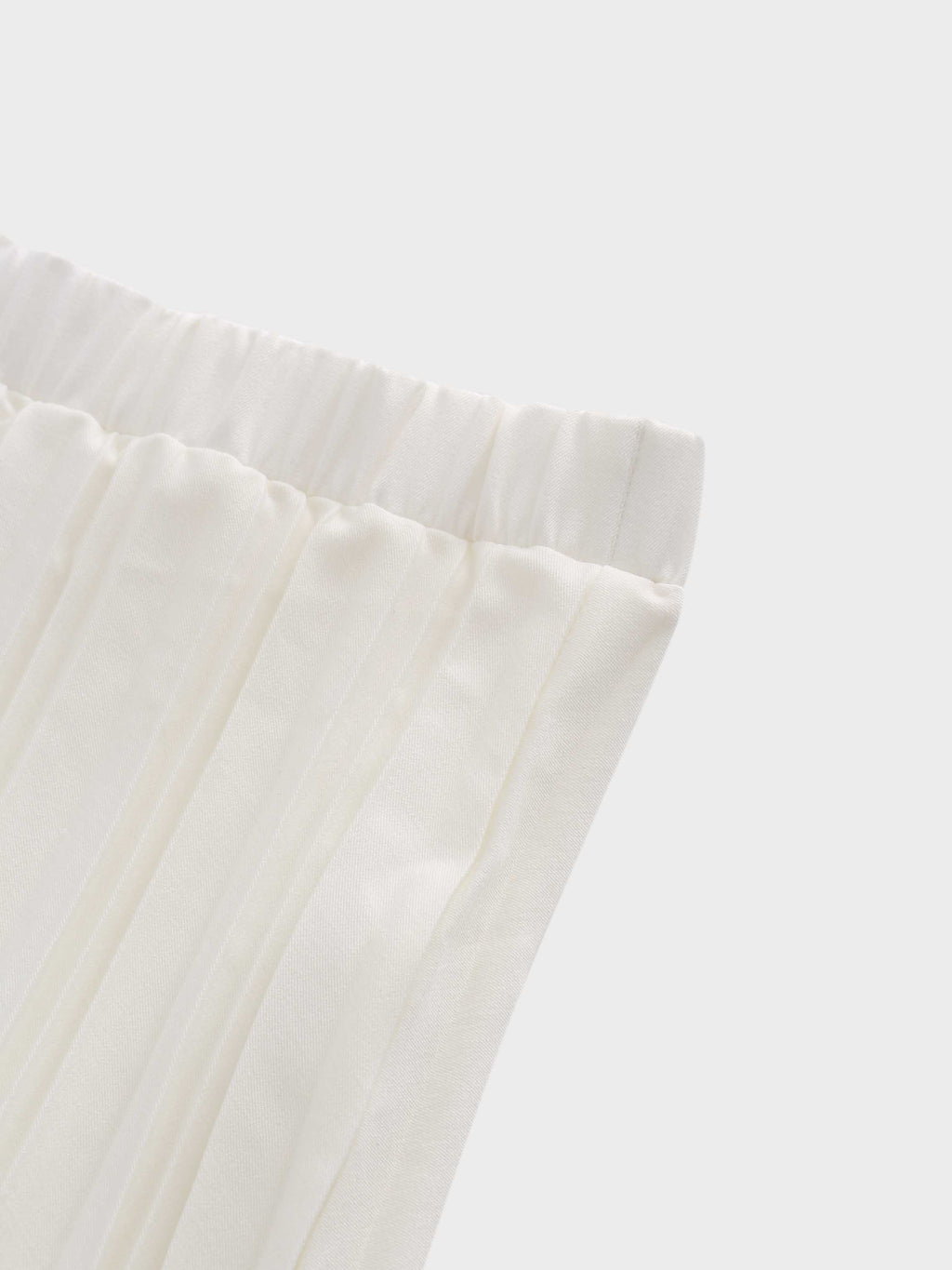 Thin Pleated Skirt-White