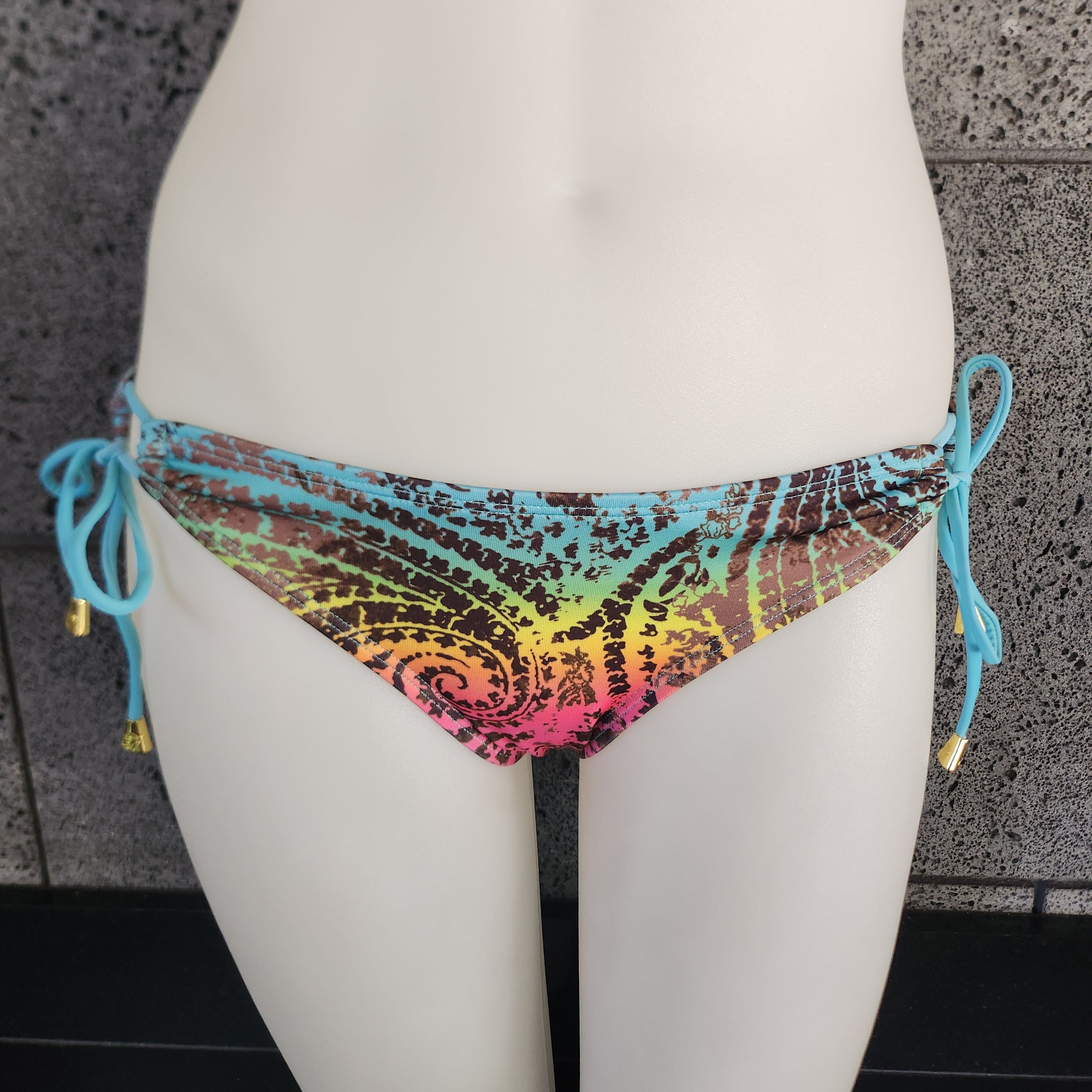 Loco Boutique Bandana Keyhole Gather